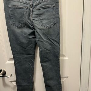 Old Navy Women's Extra High Rise Rockstar Super Skinny Jeans in Gray